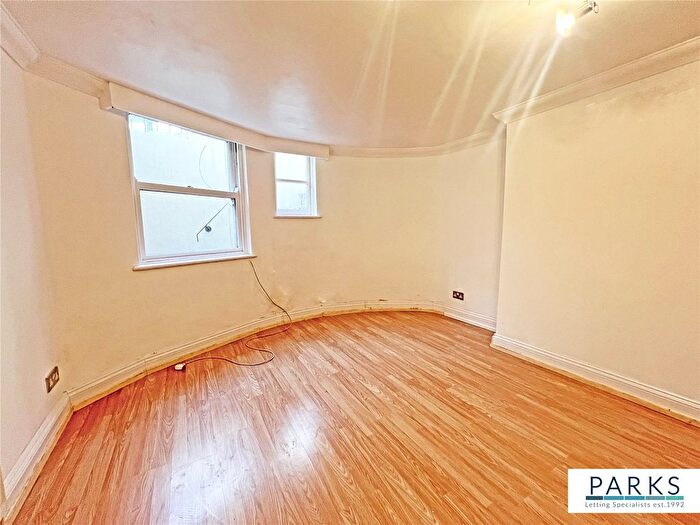 1 Bedroom Flat To Rent In Waterloo Street, Hove, East Sussex, BN3