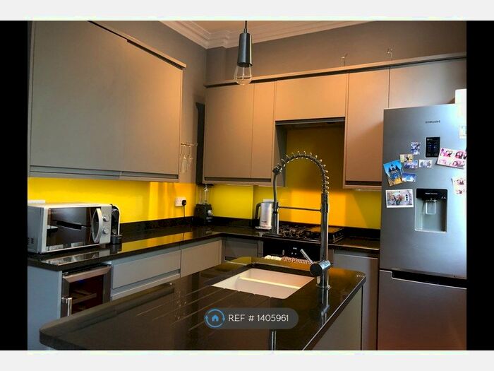 2 Bedroom Flat To Rent In Christchurch Road, London, SW2