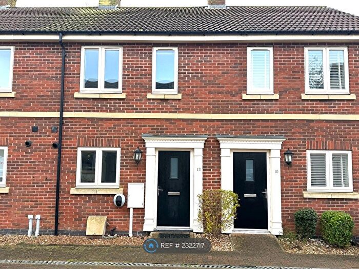 2 Bedroom Terraced House To Rent In Canal Court, Lincoln, LN1