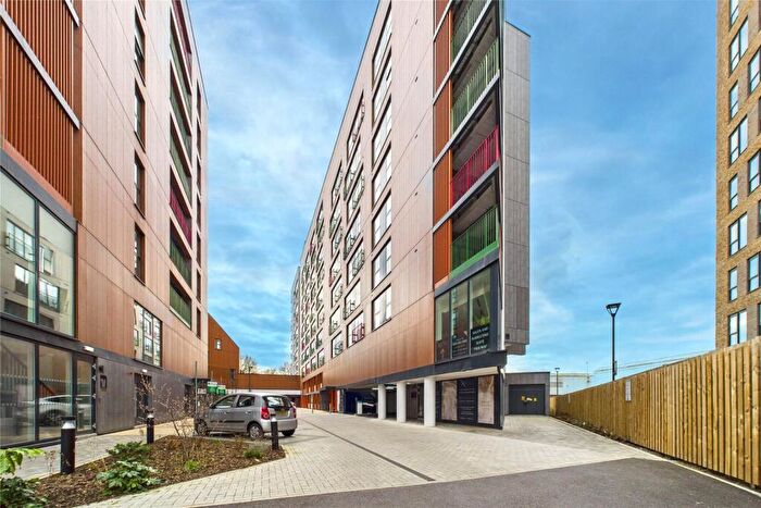 1 Bedroom Apartment To Rent In Market Street, Bracknell, Berkshire, RG12