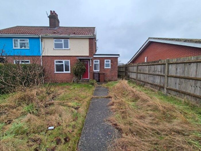 3 Bedroom Semi-Detached House For Sale In Norwich Road, Hingham, Norwich, Norfolk, NR9