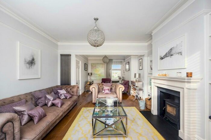 4 Bedroom Terraced House To Rent In Belle Vue Gardens, Brighton, BN2