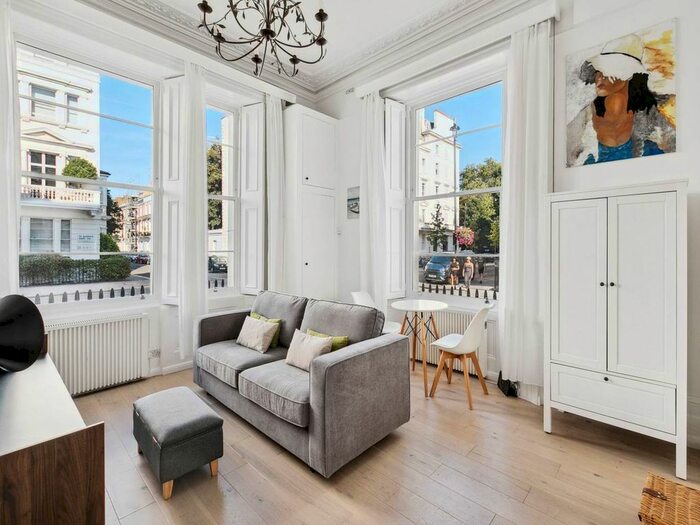 1 Bedroom Flat To Rent In St. Georges Drive, London, SW1V