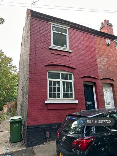 4 Bedroom End Of Terrace House To Rent In Vicarage Prospect, Dudley, DY1