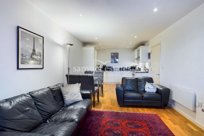 1 Bedroom Flat To Rent In Prospect House, Chapter Way, Colliers Wood, SW19