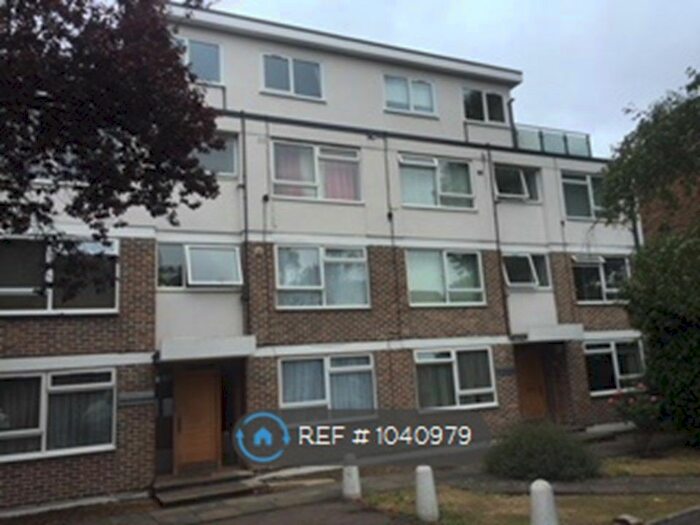 2 Bedroom Flat To Rent In Station Road, New Barnet, Barnet, EN5