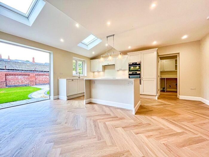 4 Bedroom Semi-Detached House For Sale In Moorland Road, York, YO10