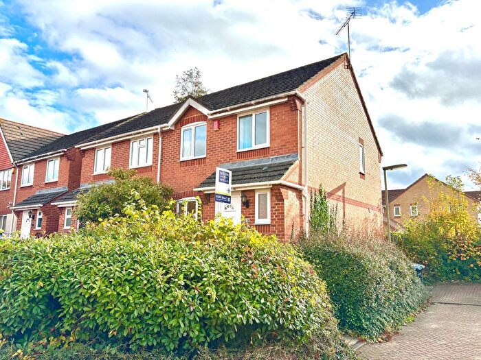 3 Bedroom End Terrace House For Sale In Charta Road, Egham, Surrey, TW20