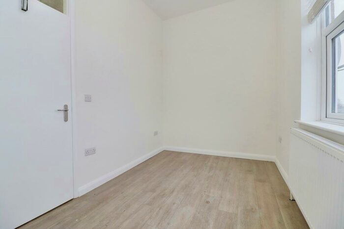 1 Bedroom Flat To Rent In Fosse Road Central, Leicester, LE3