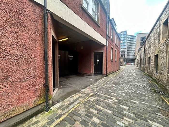 Garage / Parking To Rent In Kings Stable Lane, Grassmarket, Edinburgh, EH1