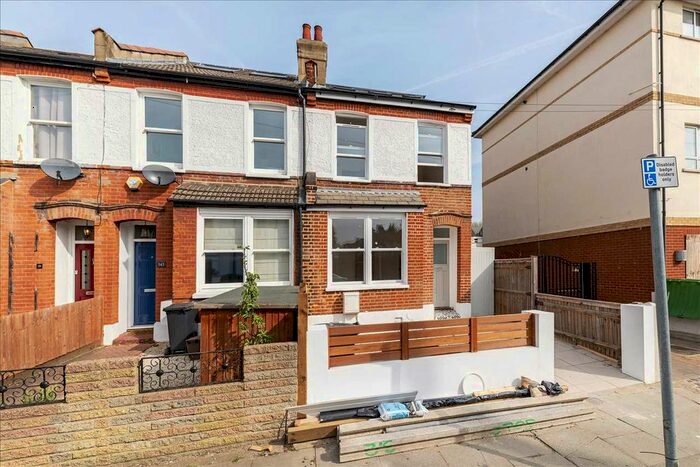 4 Bedroom End Of Terrace House To Rent In Effra Road, London, SW19