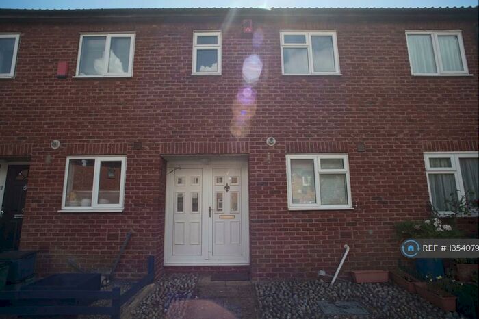 2 Bedroom Terraced House To Rent In Brunel Close, Crystal Palace, SE19