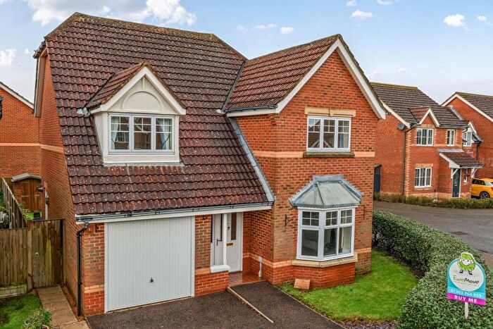 4 Bedroom Detached House For Sale In Proctor Walk, Hawkinge, CT18
