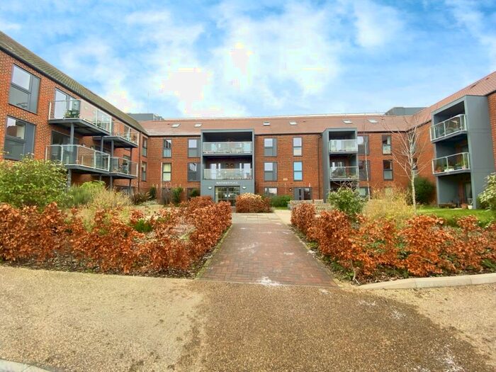 2 Bedroom Apartment To Rent In The Dean, Alresford, SO24
