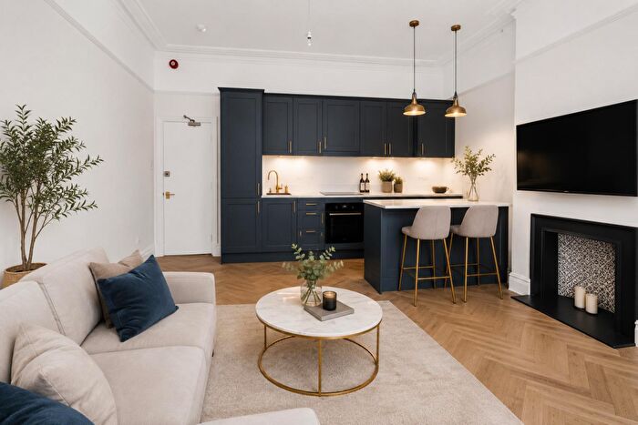 2 Bedroom Flat To Rent In Hampton Road, Bristol, BS6