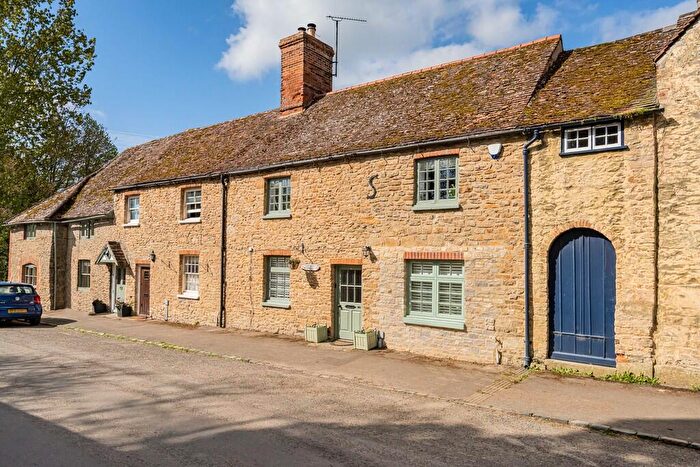 4 Bedroom Terraced House For Sale In Thame Road, Great Haseley, OX44