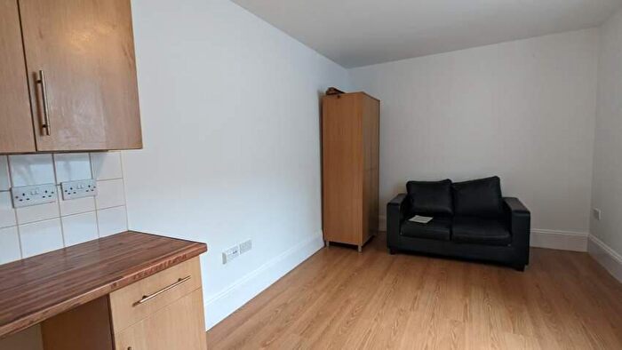 Flat To Rent In Hove, East Sussex, East Sussex, BN3