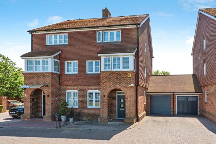 4 Bedroom Semi-Detached House For Sale In Preston Manor Road, Tadworth, KT20