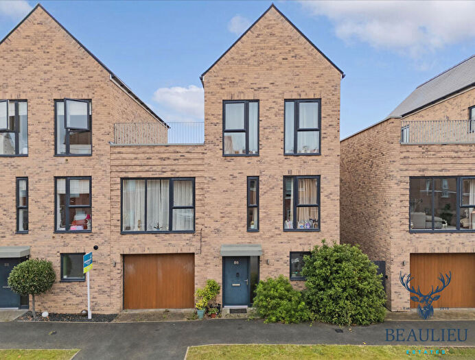 4 Bedroom Semi-Detached House For Sale In Regiment Gate, Beaulieu Park, Chelmsford, CM1