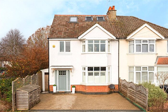 4 Bedroom End Terrace House For Sale In Selwyn Road, New Malden, Kingston Upon, Thames, KT3