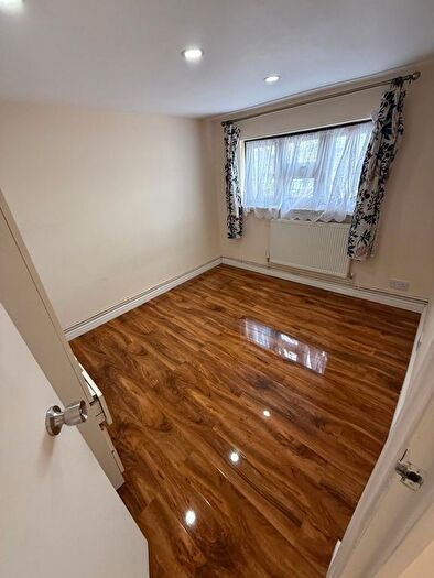 6 Bedroom Terraced House To Rent In Altmore Avenue, London, E6