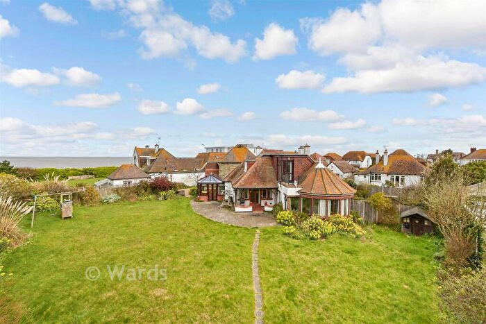 6 Bedroom Detached House For Sale In Harold Road, Birchington, Kent, CT7
