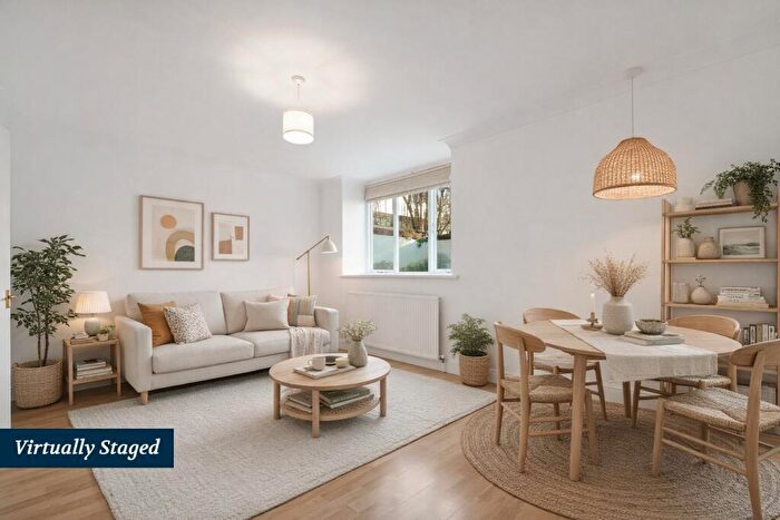 1 Bedroom Flat For Sale In Chatsworth Road, Mapesbury, NW2