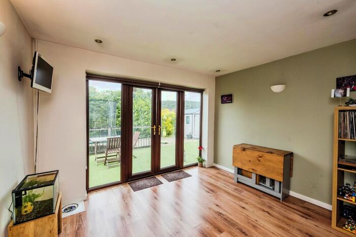 3 Bedroom Bungalow For Sale In Langer Way, Clydach, Swansea, SA6