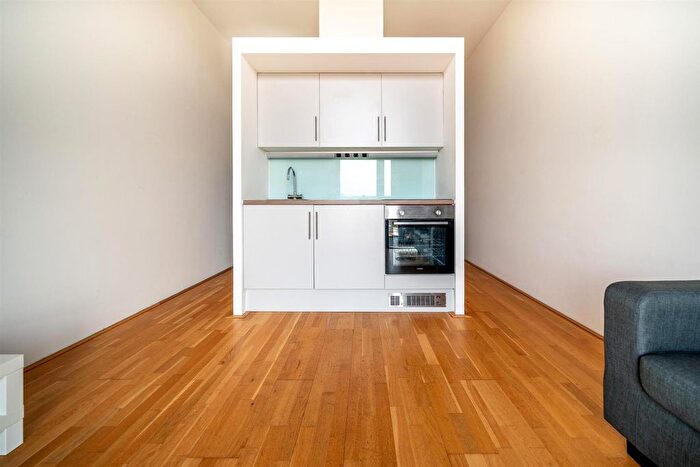 Studio To Rent In Abito, Clippers Quay, Salford Quays, M50