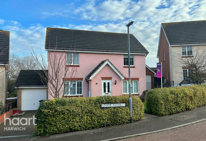 4 Bedroom Detached House For Sale In Stour Close, Harwich, CO12