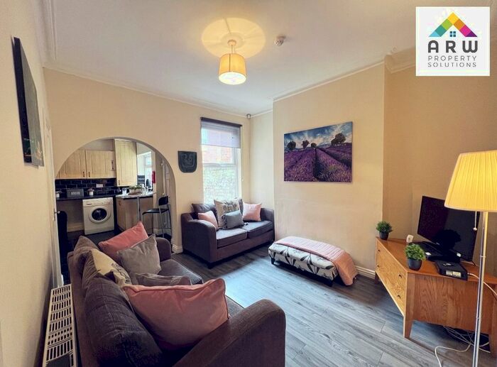 5 Bedroom Terraced House To Rent In Langton Road, Liverpool, Merseyside, L15