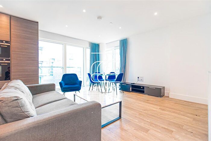 2 Bedroom Flat To Rent In Pegler Square, London, SE3
