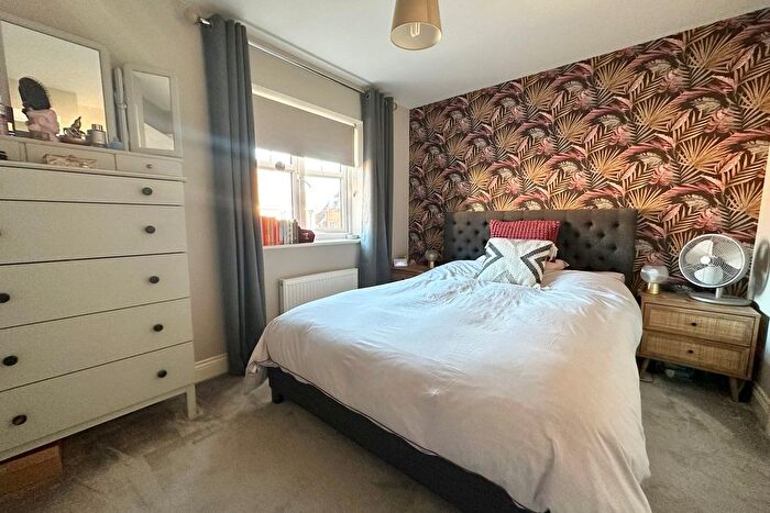 3 Bedroom Terraced House For Sale In Waterers Way, Bagshot, GU19