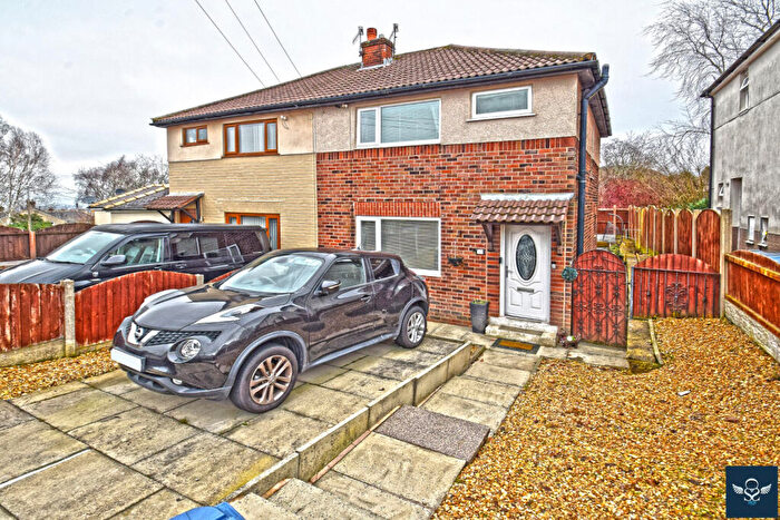 3 Bedroom Semi-Detached House For Sale In Fenwick Street, Burnley, BB11