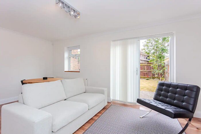 3 Bedroom House To Rent In Ashton Road, Stratford, E15