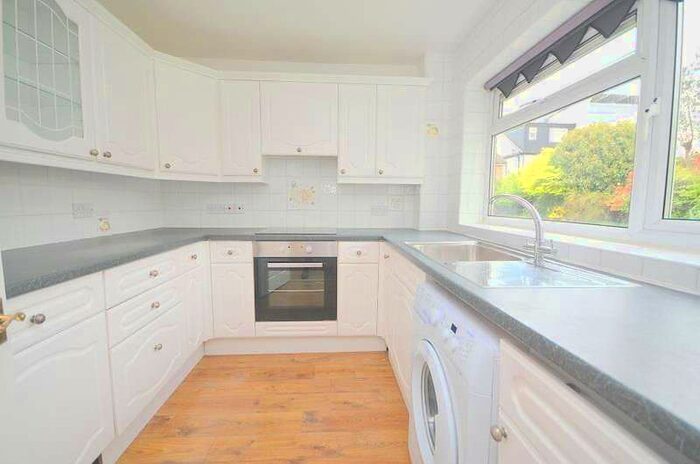 2 Bedroom Apartment To Rent In Royle Close, Romford, RM2