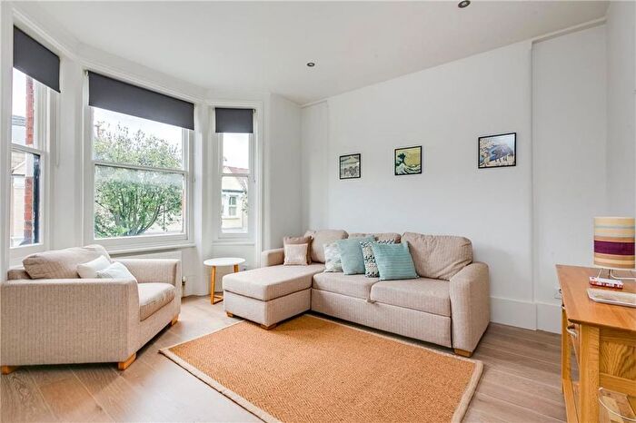 1 Bedroom Flat To Rent In Kingwood Road, London, SW6