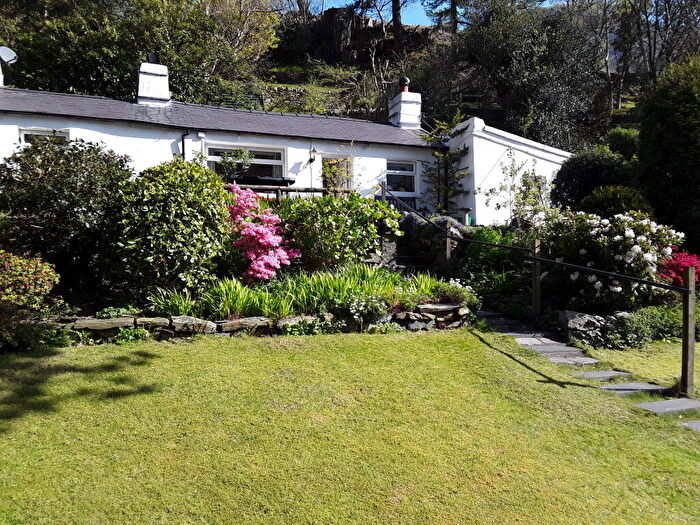 2 Bedroom House For Sale In Nant Peris, Caernarfon, Gwynedd, LL55