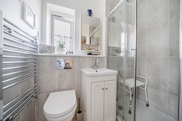 2 Bedroom Detached House For Sale In Aylesbury, Buckinghamshire, HP20