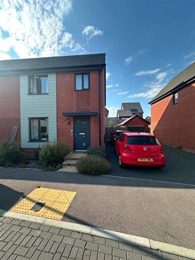 3 Bedroom Semi-Detached House To Rent In Brunel Way, Whiteley, Fareham, PO15