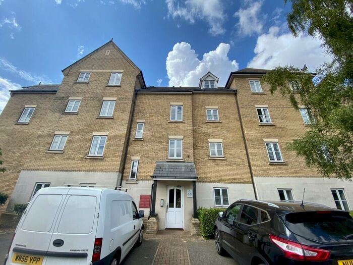 2 Bedroom Flat To Rent In Ravenswood Avenue, Ipswich, Suffolk, IP3