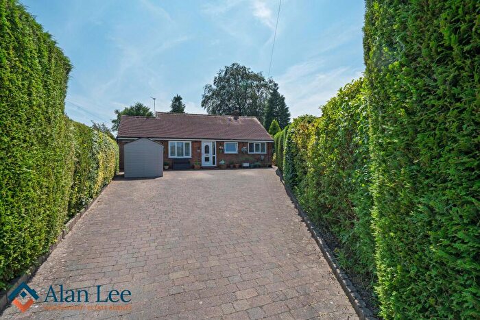 2 Bedroom Detached Bungalow For Sale In Oak Avenue, Macclesfield, SK11