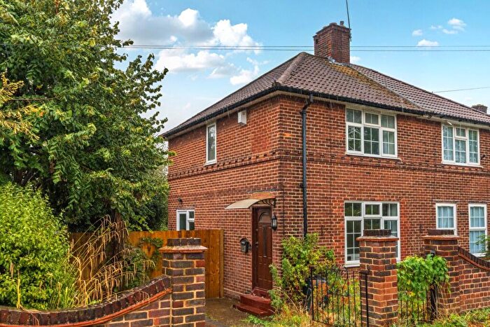 2 Bedroom Semi-Detached House For Sale In Sedgehill Road, Catford, London, SE6