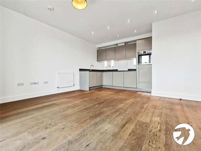 1 Bedroom Property To Rent In Knoll Rise, Orpington, BR6