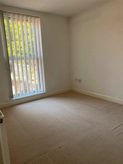 3 Bedroom Flat To Rent In South Park Hill Road, South Croydon, CR2