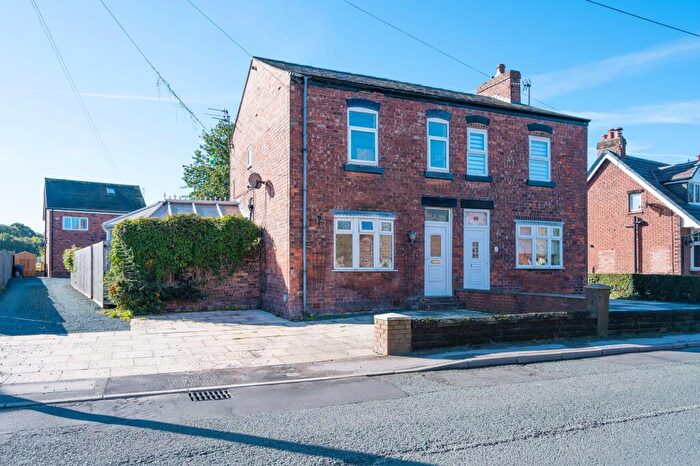 3 Bedroom Detached House For Sale In Square Lane, Burscough, L40