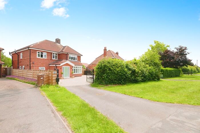 4 Bedroom Detached House For Sale In York Road, Haxby, York, YO32