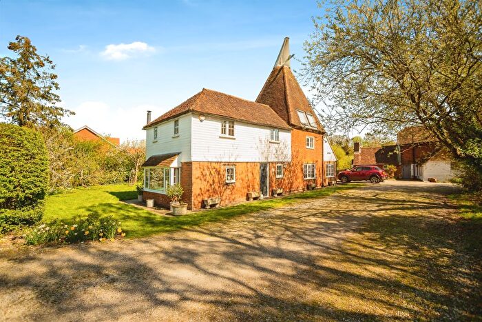 3 Bedroom Detached House For Sale In Marden Road, Staplehurst, Tonbridge, TN12