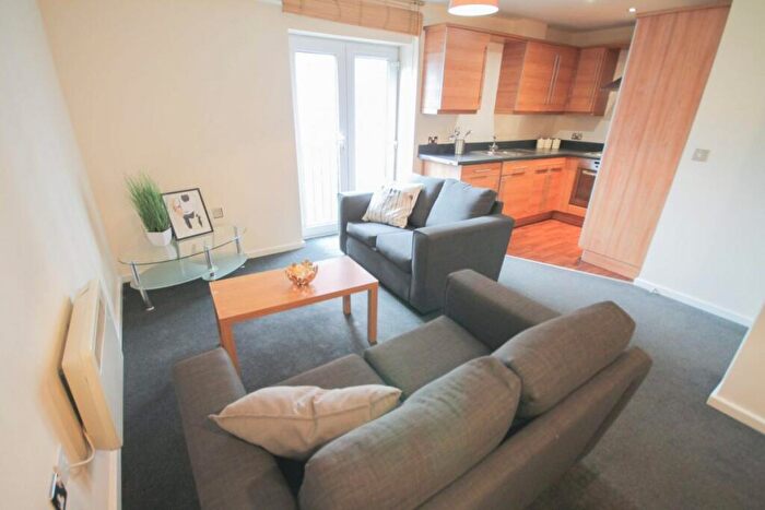 3 Bedroom Flat To Rent In Melbourne Street, Newcastle Upon Tyne, NE1
