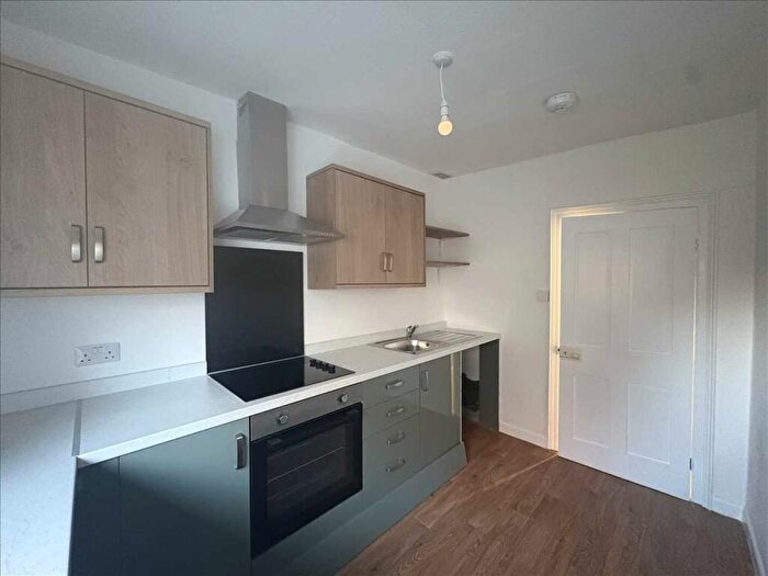 1 Bedroom Apartment To Rent In Devonport Road - Stoke, PL1